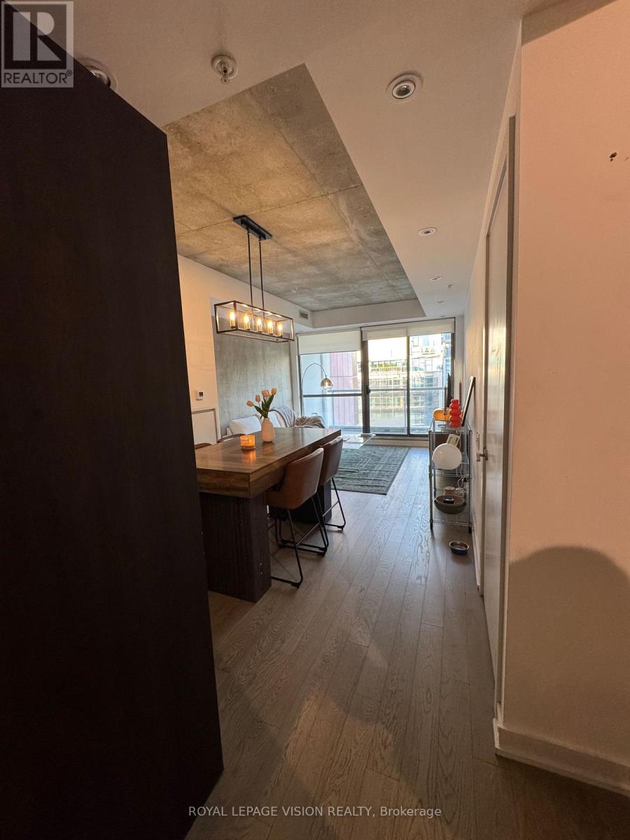 702 - 39 Brant Street, Toronto, Ontario  M5V 1S7 - Photo 7 - C12592828