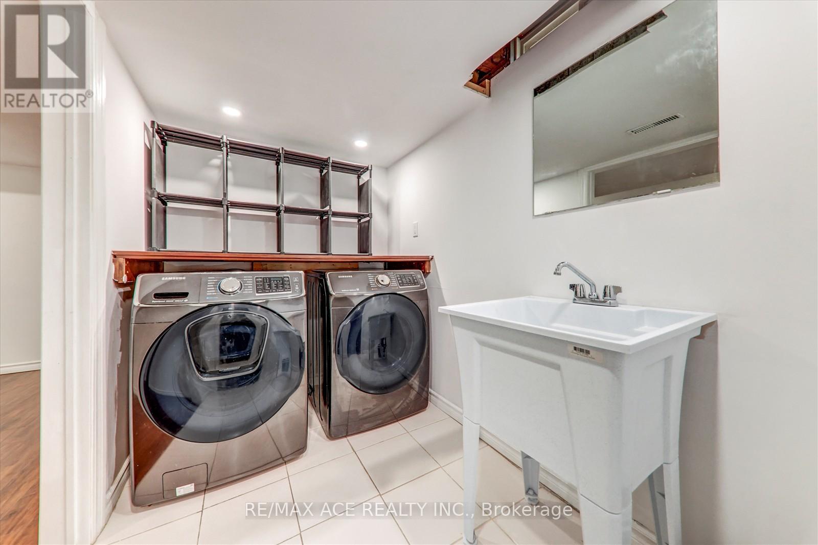 475 Wallenberg Crescent, Mississauga, Ontario  L5B 3M2 - Photo 34 - W12578376