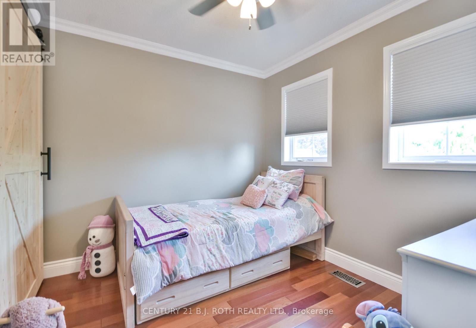 1327 Vincent Crescent, Innisfil, Ontario  L9S 1Z8 - Photo 17 - N12592234