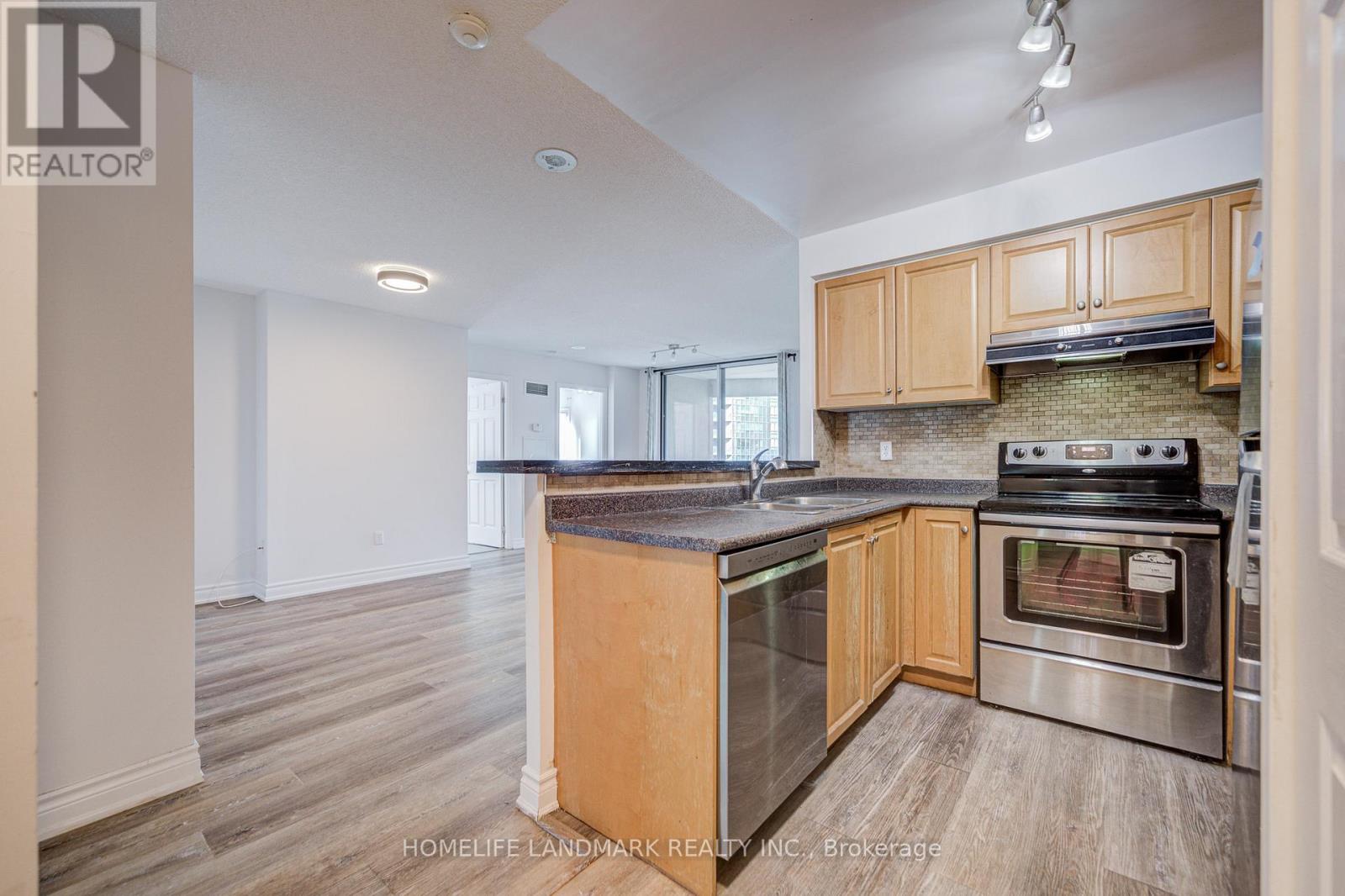 1111 - 7 Lorraine Drive, Toronto, Ontario  M2N 7H2 - Photo 14 - C12441666