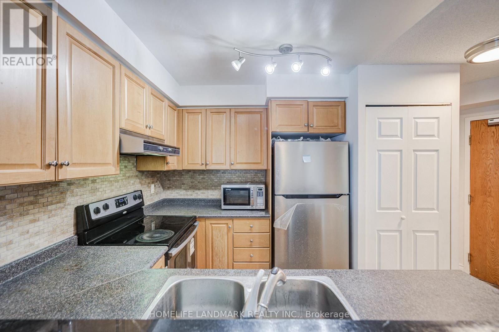 1111 - 7 Lorraine Drive, Toronto, Ontario  M2N 7H2 - Photo 18 - C12441666