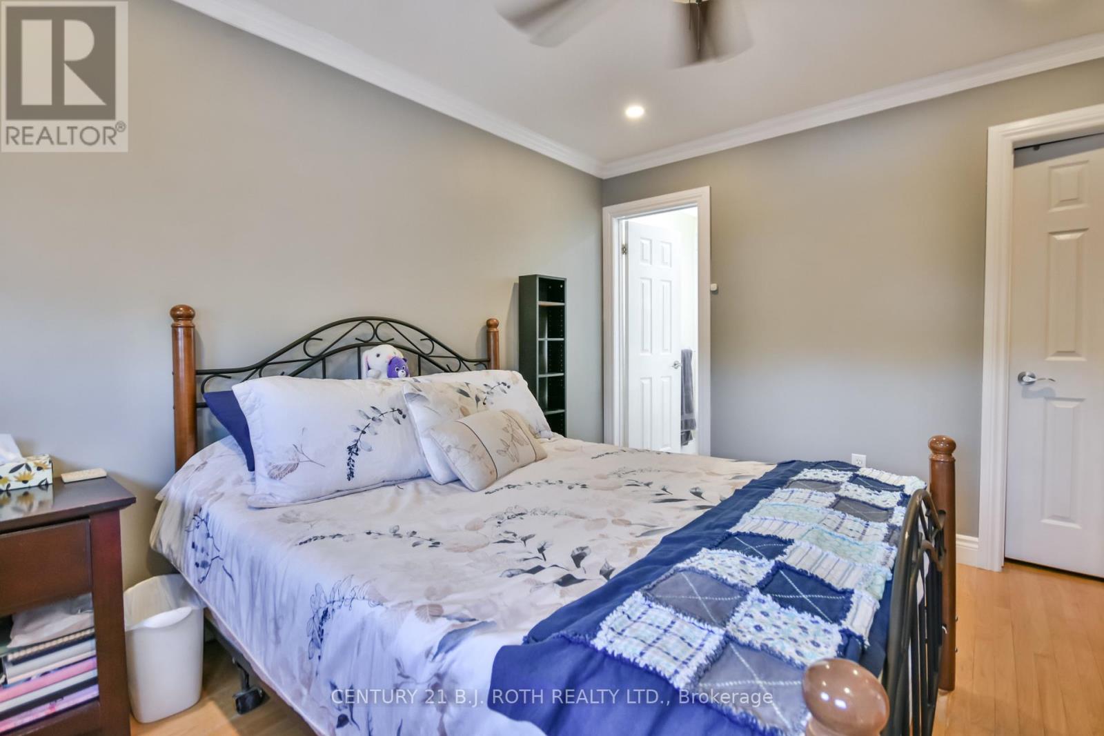 1327 Vincent Crescent, Innisfil, Ontario  L9S 1Z8 - Photo 19 - N12592234