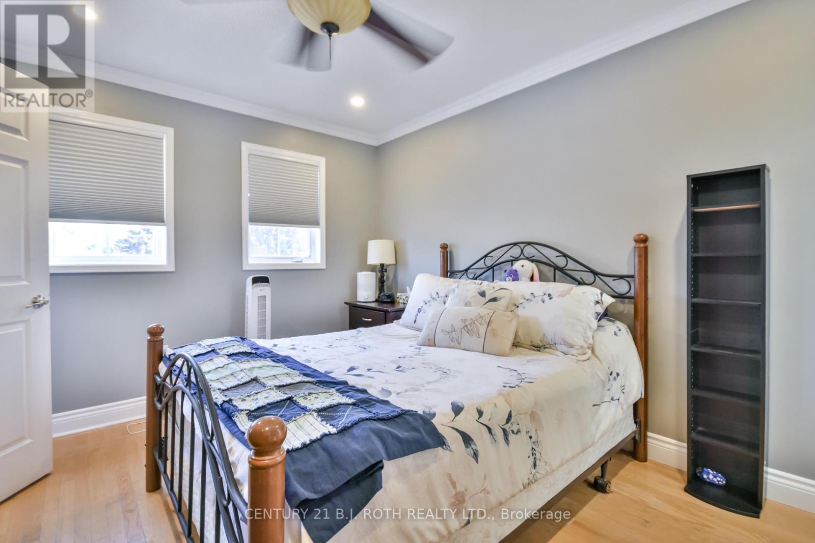 1327 Vincent Crescent, Innisfil, Ontario  L9S 1Z8 - Photo 20 - N12592234