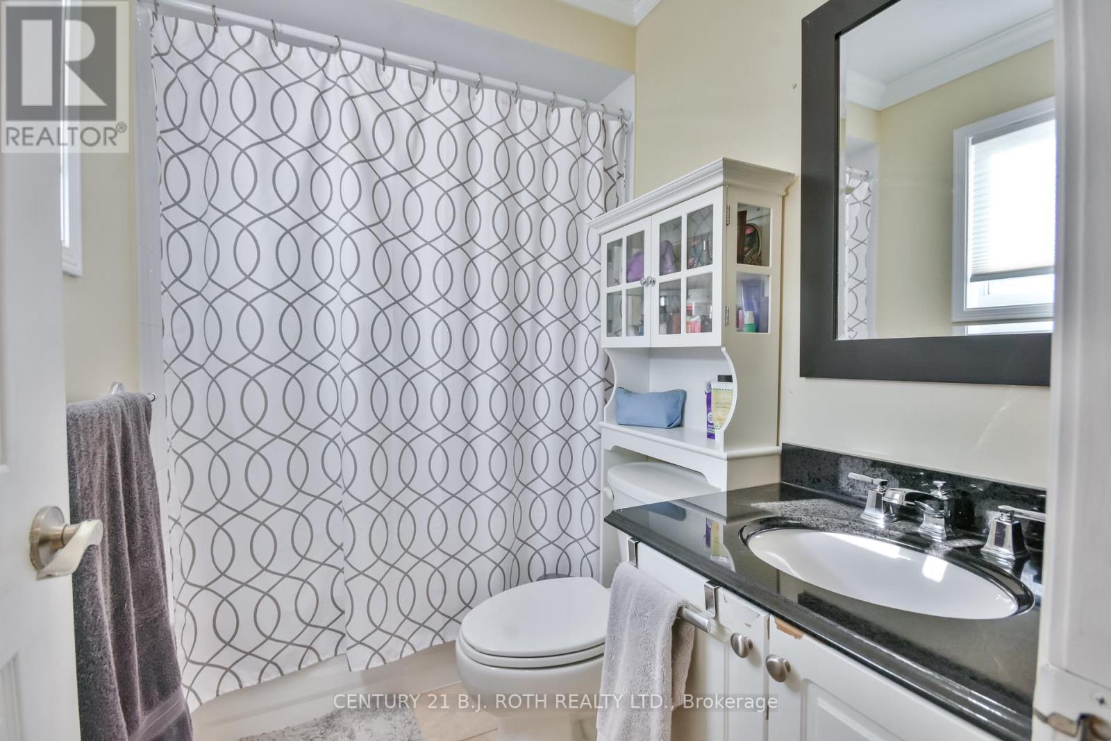 1327 Vincent Crescent, Innisfil, Ontario  L9S 1Z8 - Photo 21 - N12592234