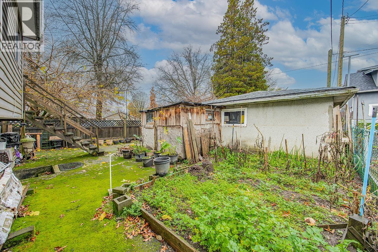 1805 E 51st Avenue, Vancouver, British Columbia  V5P 1W1 - Photo 3 - R3071373