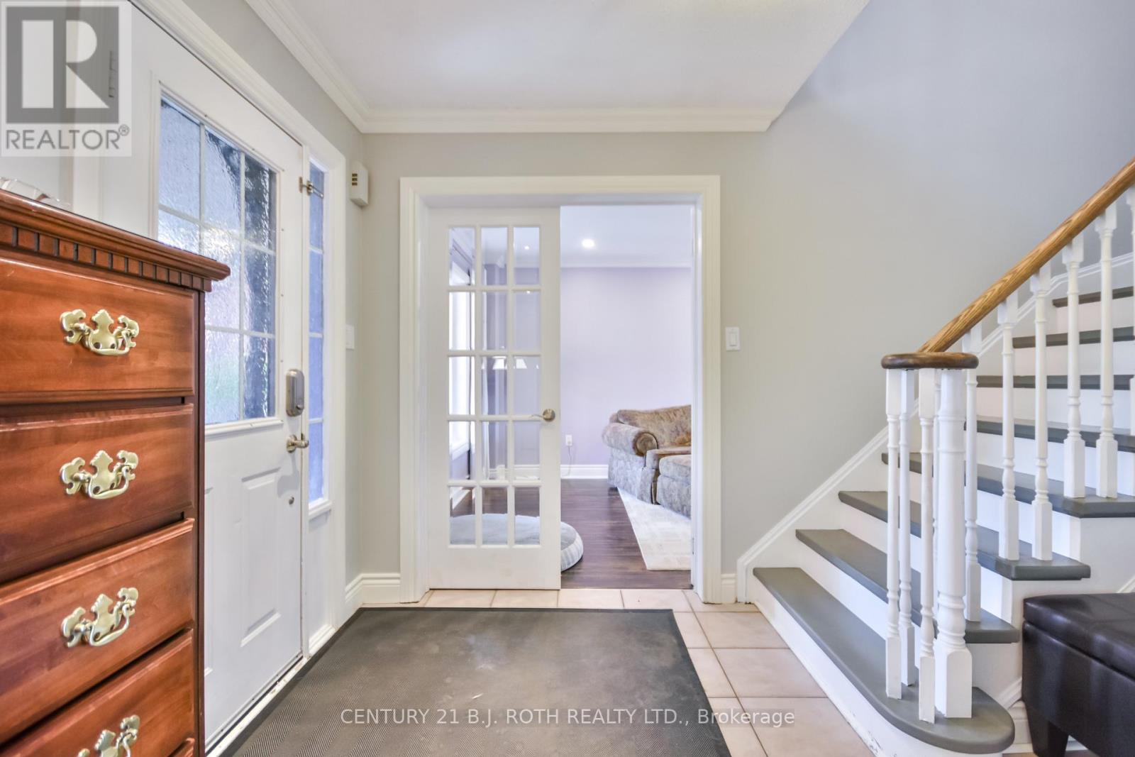 1327 Vincent Crescent, Innisfil, Ontario  L9S 1Z8 - Photo 8 - N12592234