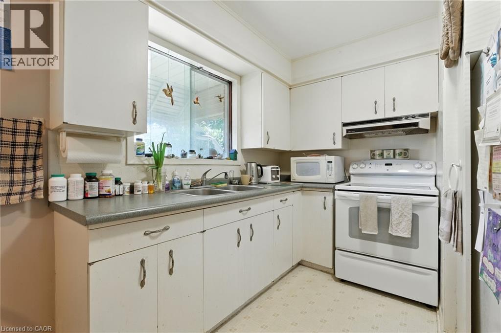 34 Shotwell Street, Welland, Ontario L3C 1N8 - Photo 5 - 40766073