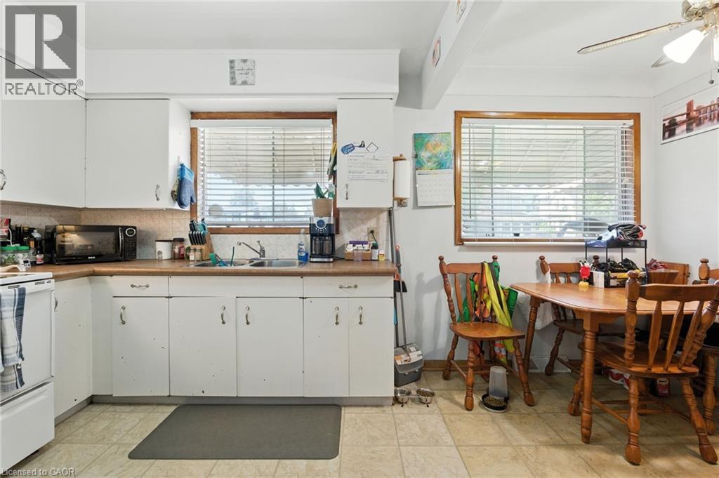 34 Shotwell Street, Welland, Ontario L3C 1N8 - Photo 13 - 40766073