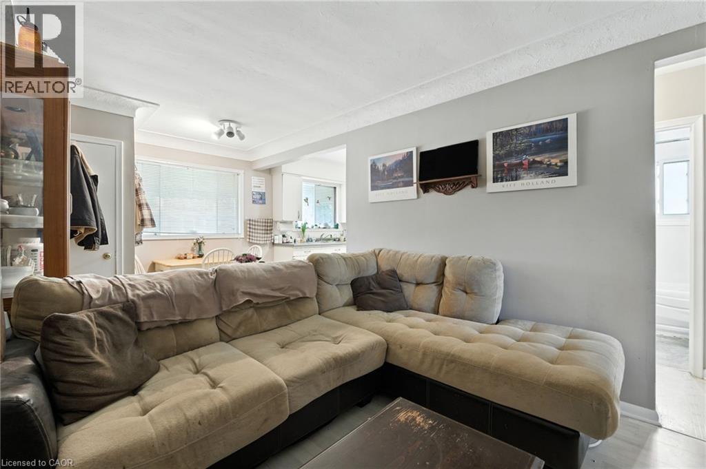 34 Shotwell Street, Welland, Ontario L3C 1N8 - Photo 7 - 40766073