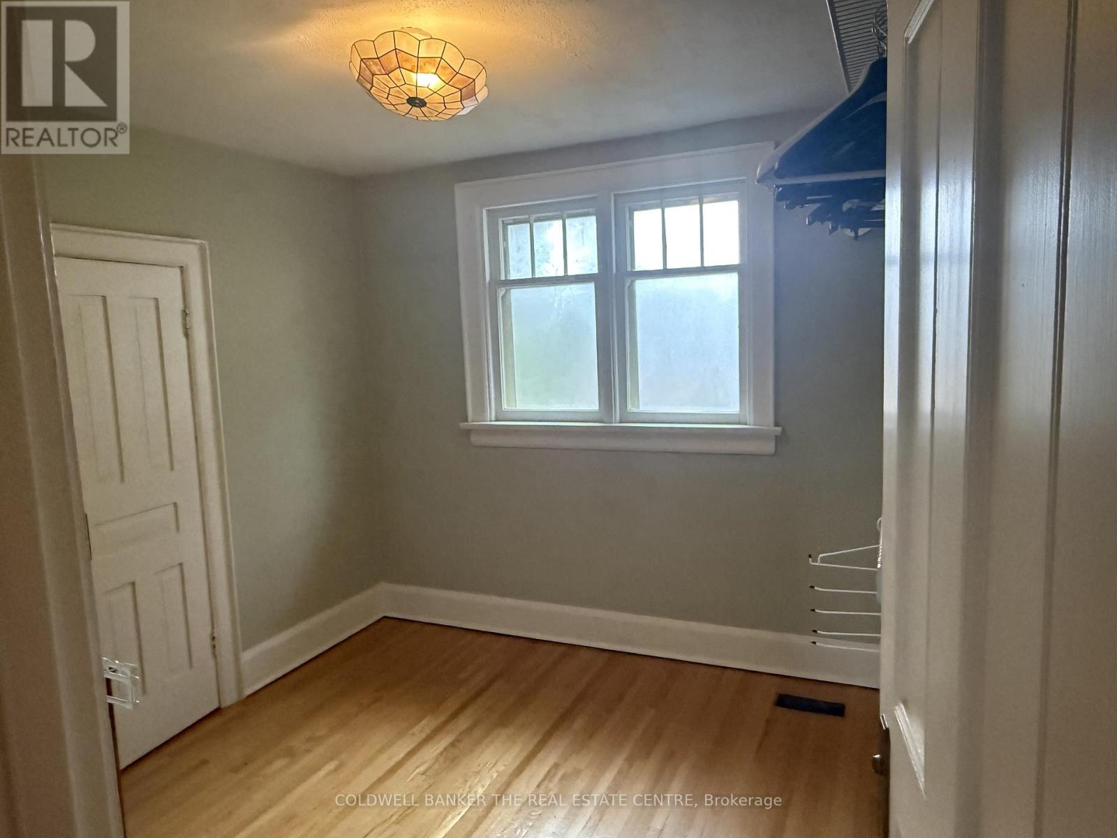 29 Bolton Avenue, Newmarket, Ontario  L3Y 2X3 - Photo 11 - N12592250