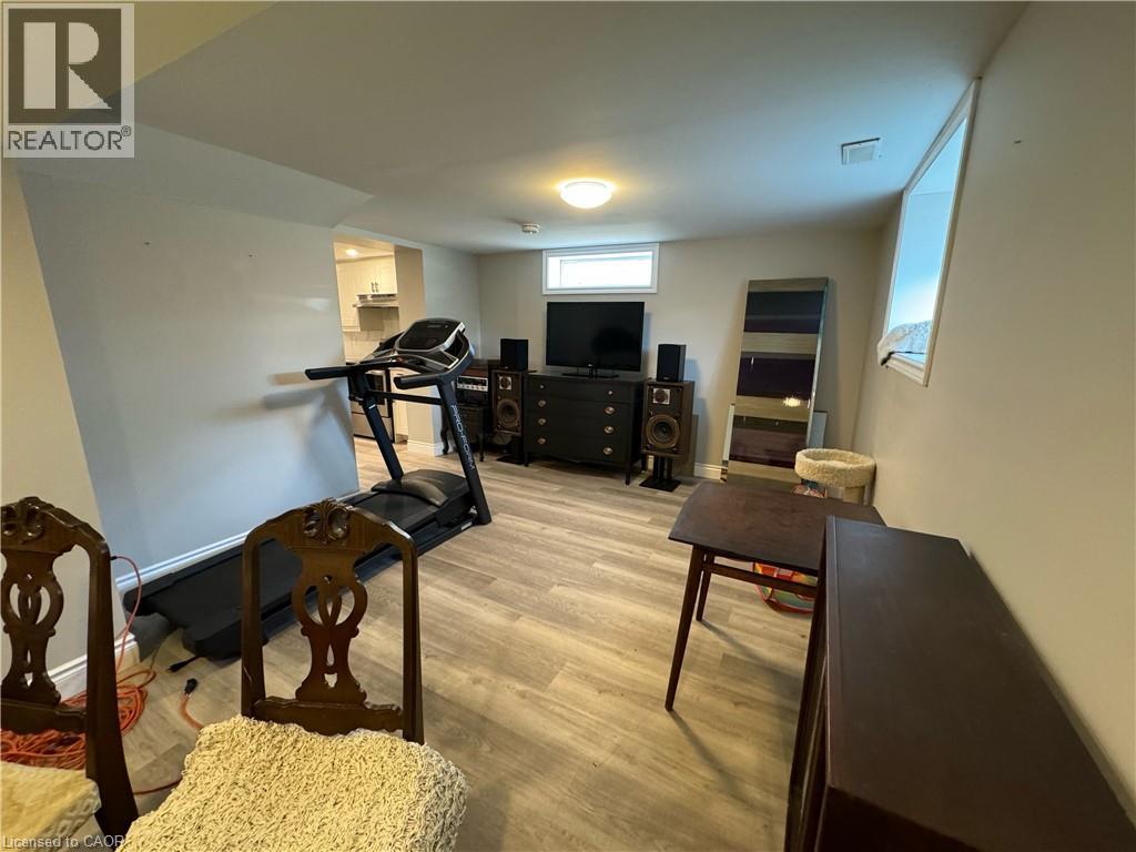 14 Fisher Crescent Unit# Bsmt, Hamilton, Ontario  L9C 4N2 - Photo 3 - 40768942