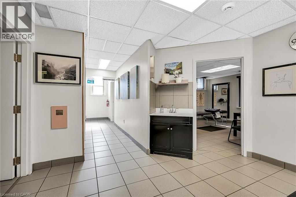 866 Main Street E, Hamilton, Ontario  L8M 1L9 - Photo 9 - 40775909