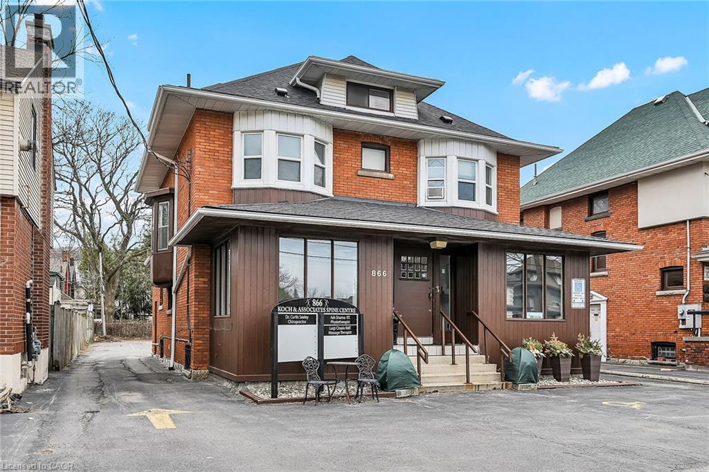 866 Main Street E, Hamilton, Ontario  L8M 1L9 - Photo 2 - 40775909