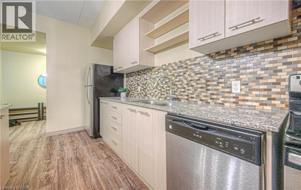 8 Hickory Street W Unit# 302, Waterloo, Ontario  N2L 3H6 - Photo 12 - 40789226