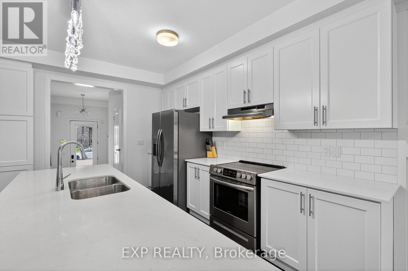 1467 Blackmore Street, Innisfil, Ontario  L9S 0P1 - Photo 10 - N12592302