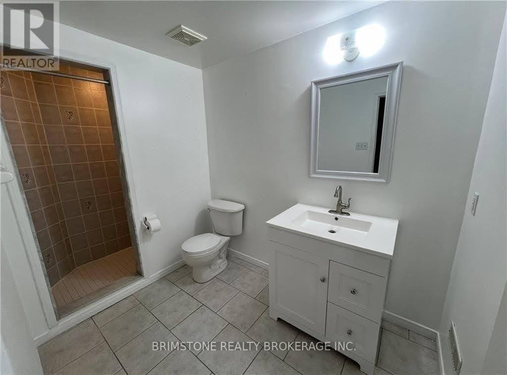 52 Admiral Crescent, Essa, Ontario L0M 1B4 - Photo 16 - N12592396