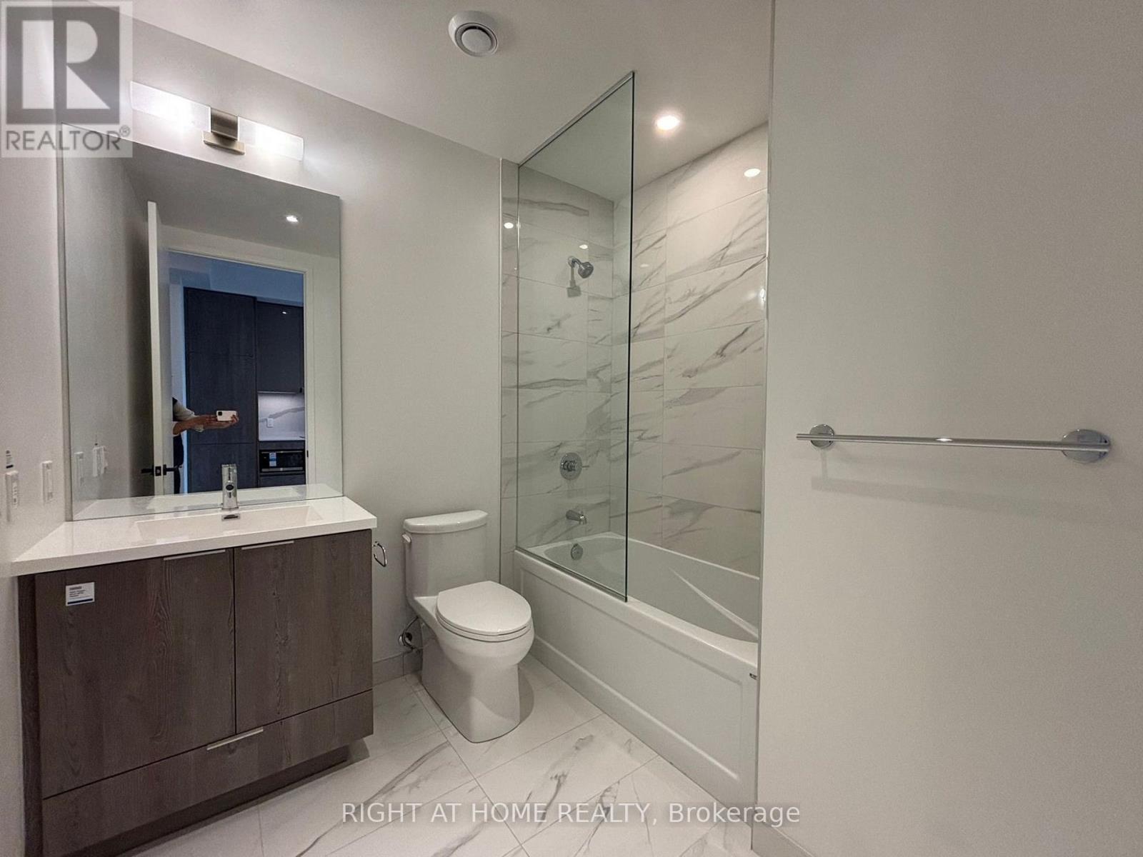 5308 - 8 Interchange Way, Vaughan, Ontario L4K 0R2 - Photo 16 - N12592330