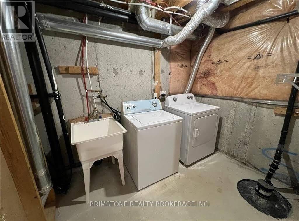 52 Admiral Crescent, Essa, Ontario L0M 1B4 - Photo 17 - N12592396