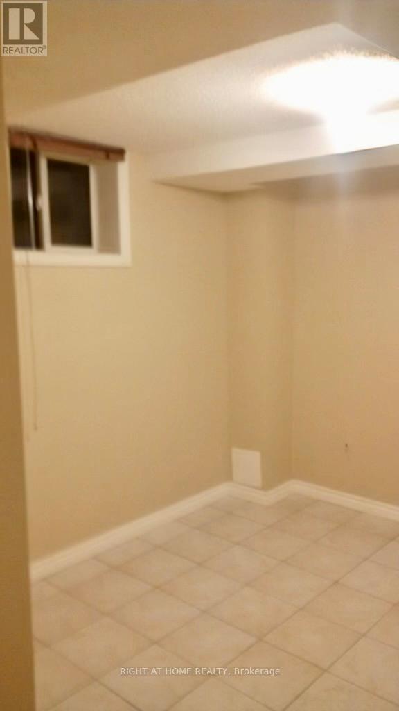 Bsmt - 8 Goldene Way, Toronto, Ontario M1C 5H3 - Photo 3 - E12592824