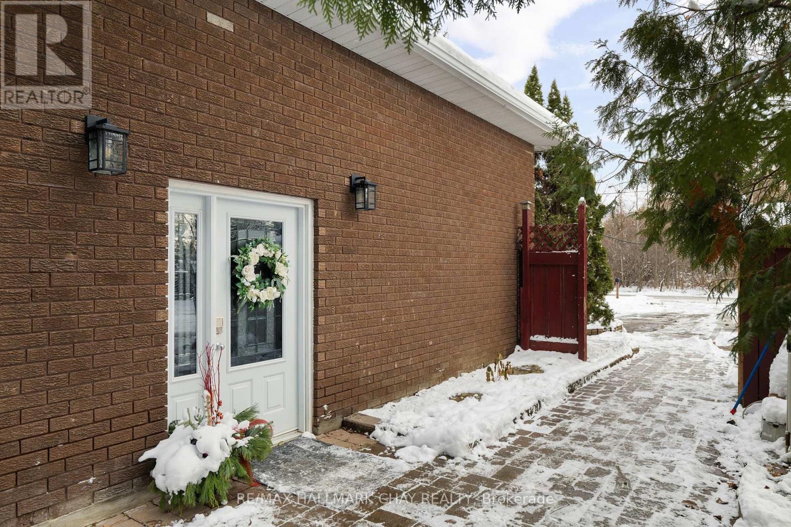 78 Twmarc Avenue, Brock (Beaverton), Ontario  L0K 1A0 - Photo 39 - N12592454