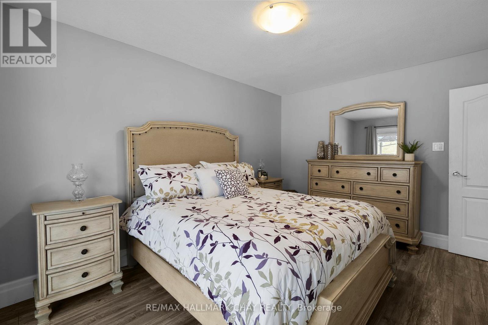 78 Twmarc Avenue, Brock (Beaverton), Ontario  L0K 1A0 - Photo 9 - N12592454