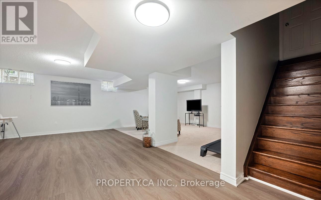 8 Homerton Avenue, Richmond Hill, Ontario  L4E 0V9 - Photo 38 - N12592456