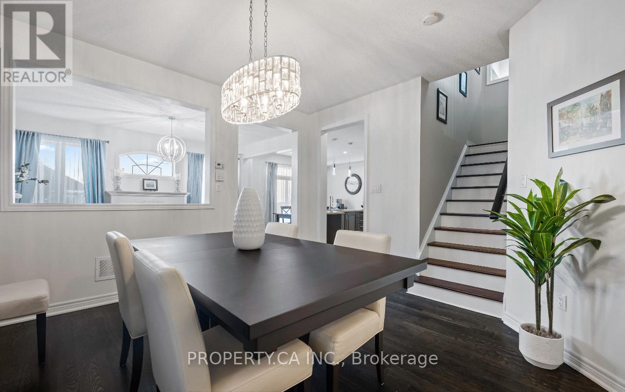 8 Homerton Avenue, Richmond Hill, Ontario  L4E 0V9 - Photo 8 - N12592456