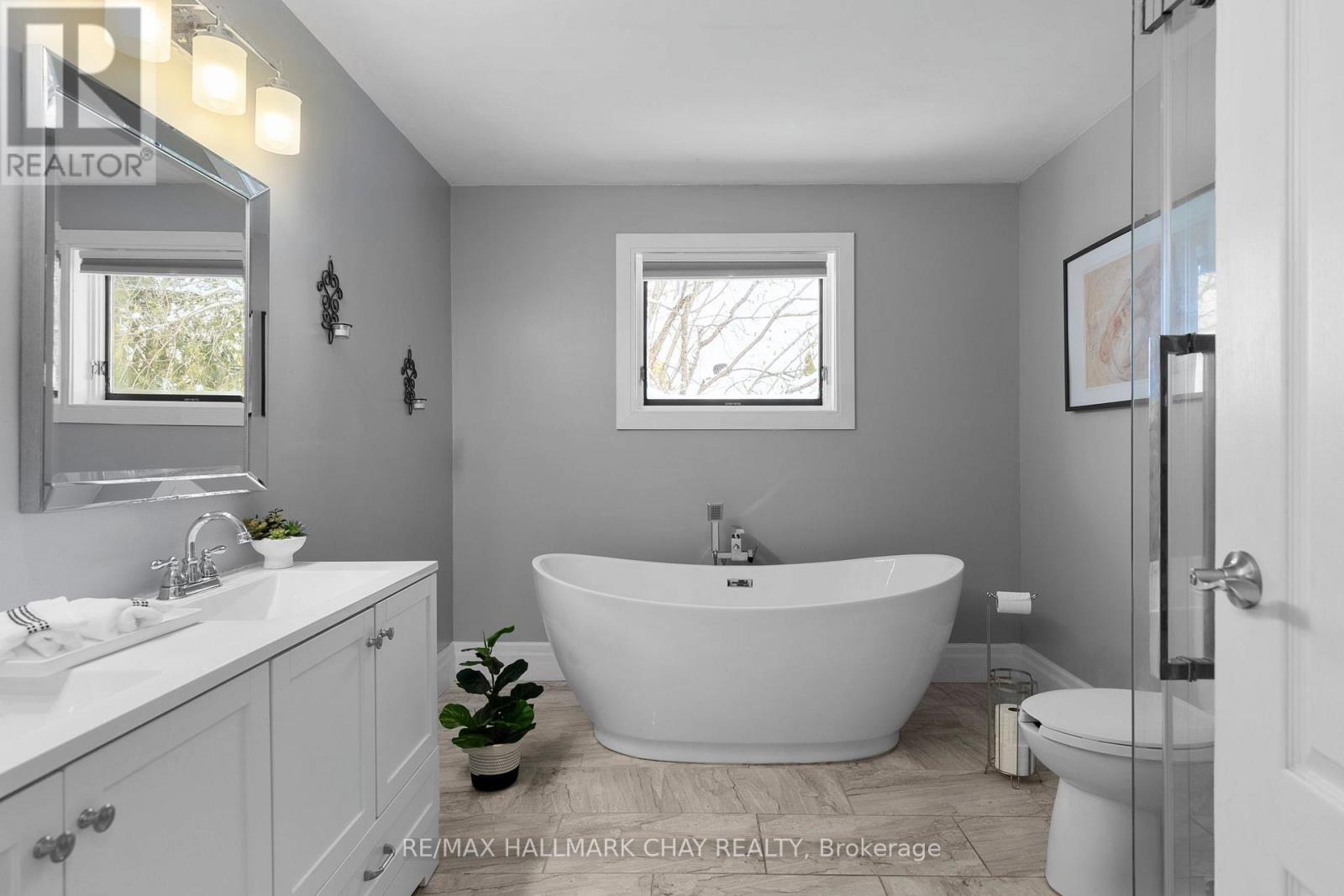 78 Twmarc Avenue, Brock (Beaverton), Ontario  L0K 1A0 - Photo 11 - N12592454