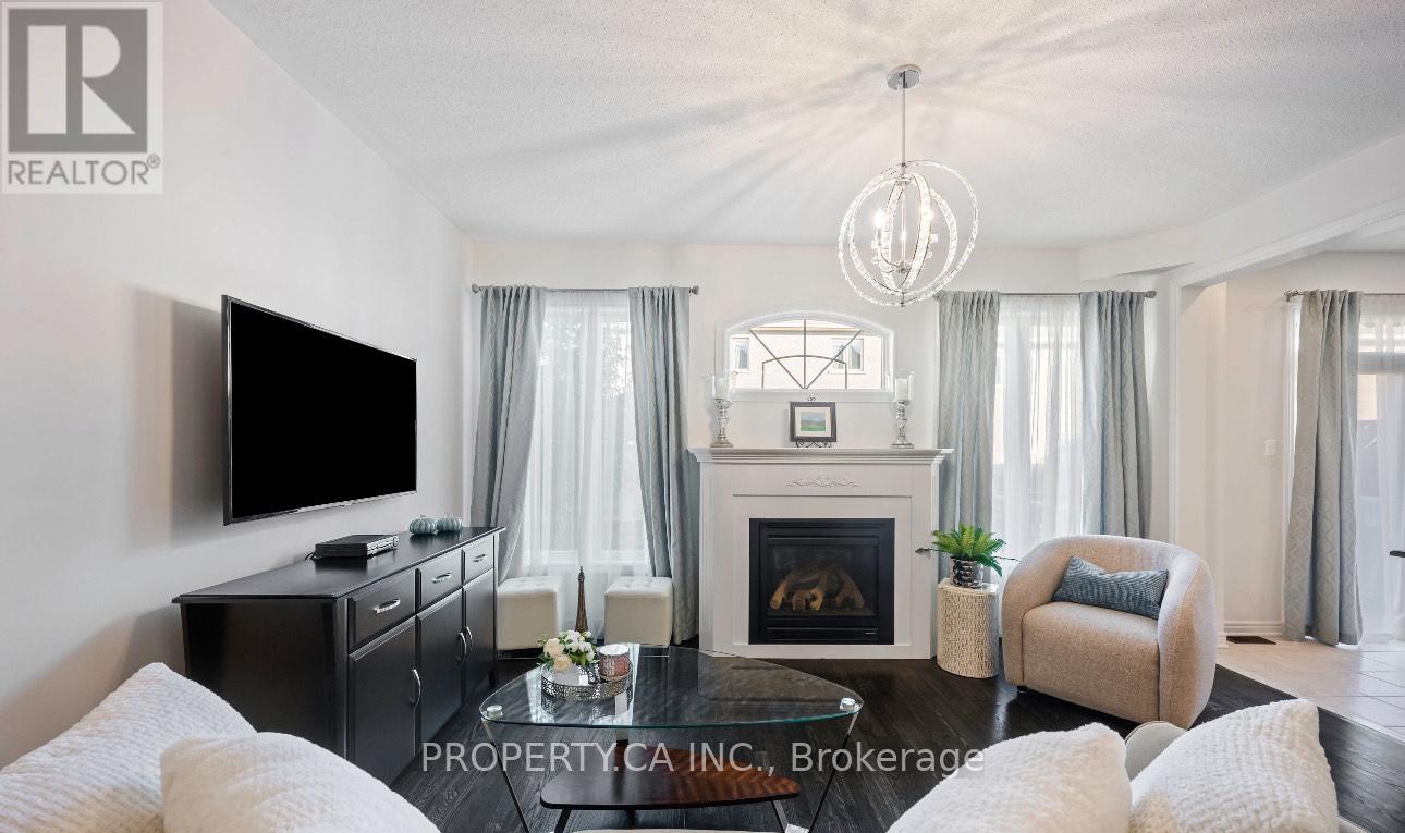 8 Homerton Avenue, Richmond Hill, Ontario  L4E 0V9 - Photo 10 - N12592456