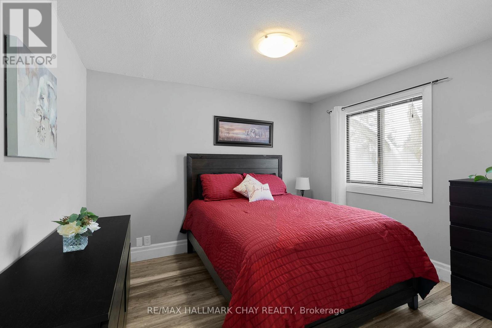 78 Twmarc Avenue, Brock (Beaverton), Ontario  L0K 1A0 - Photo 7 - N12592454