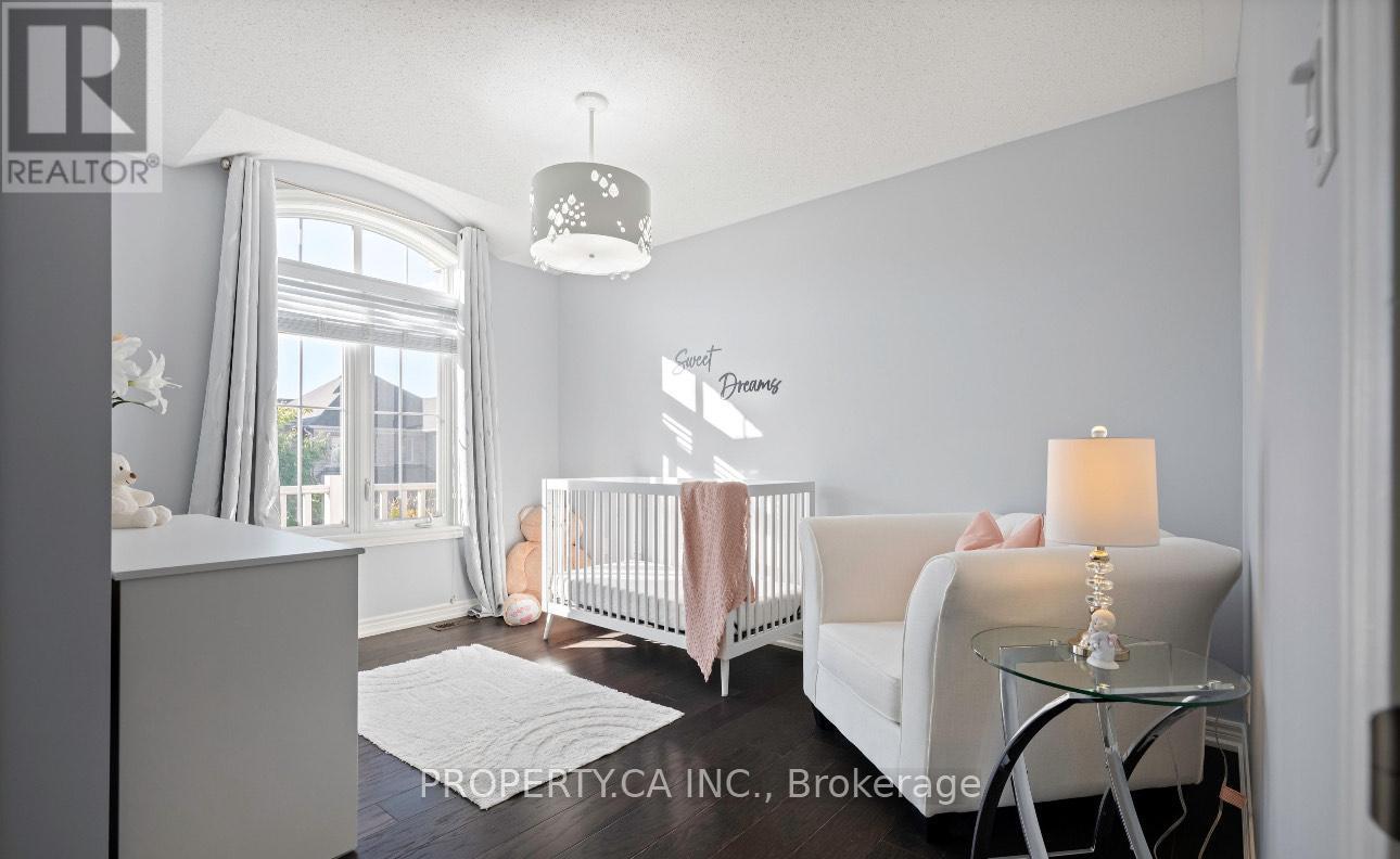 8 Homerton Avenue, Richmond Hill, Ontario  L4E 0V9 - Photo 29 - N12592456