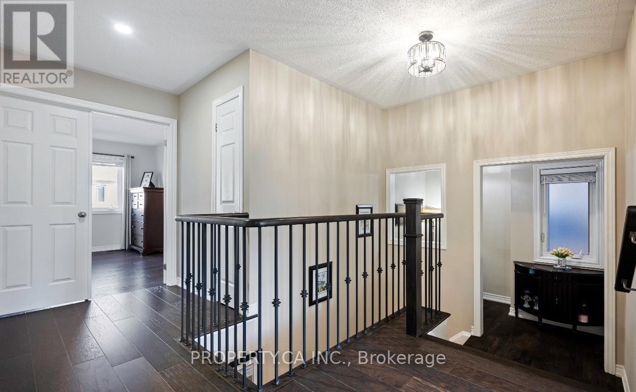 8 Homerton Avenue, Richmond Hill, Ontario  L4E 0V9 - Photo 27 - N12592456