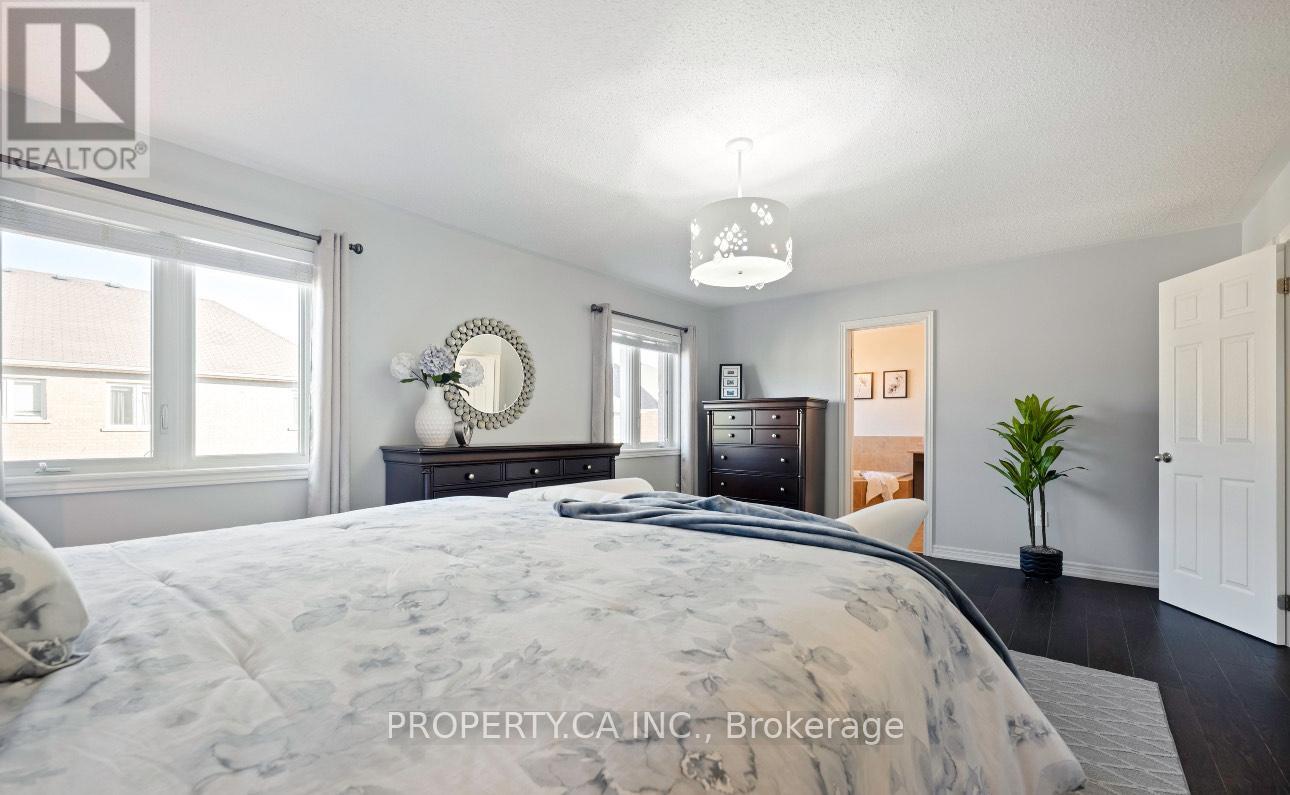 8 Homerton Avenue, Richmond Hill, Ontario  L4E 0V9 - Photo 34 - N12592456