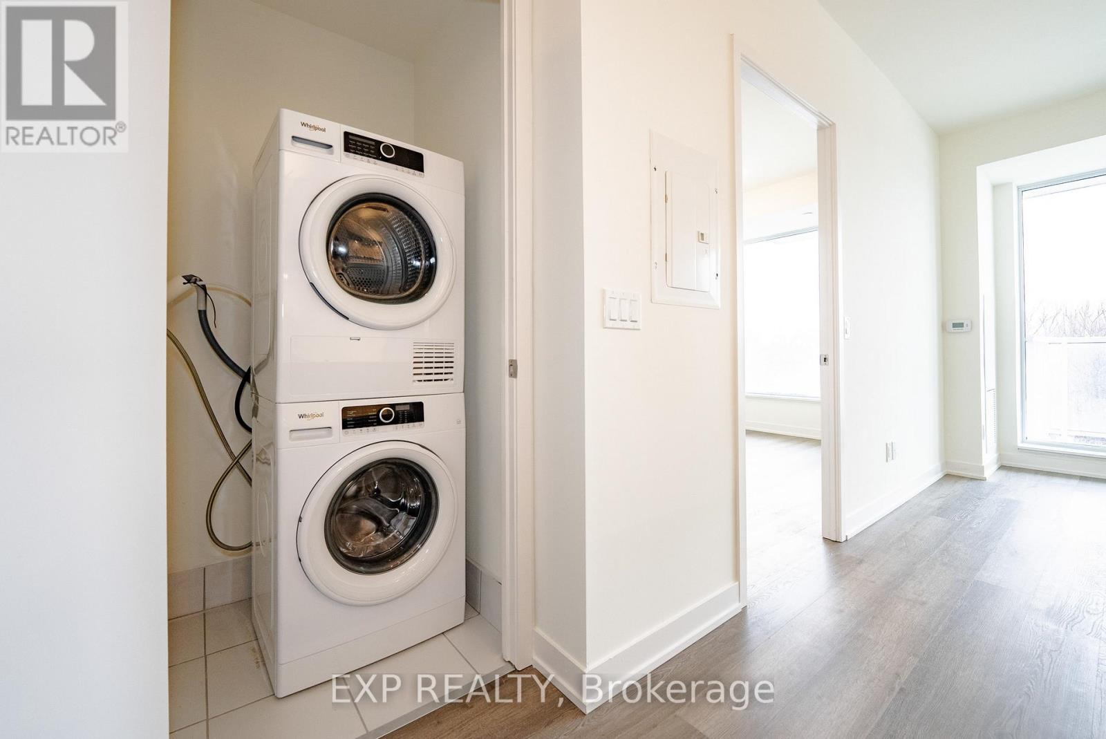 409 - 6 David Eyer Road, Richmond Hill, Ontario  L4S 0N5 - Photo 12 - N12592498