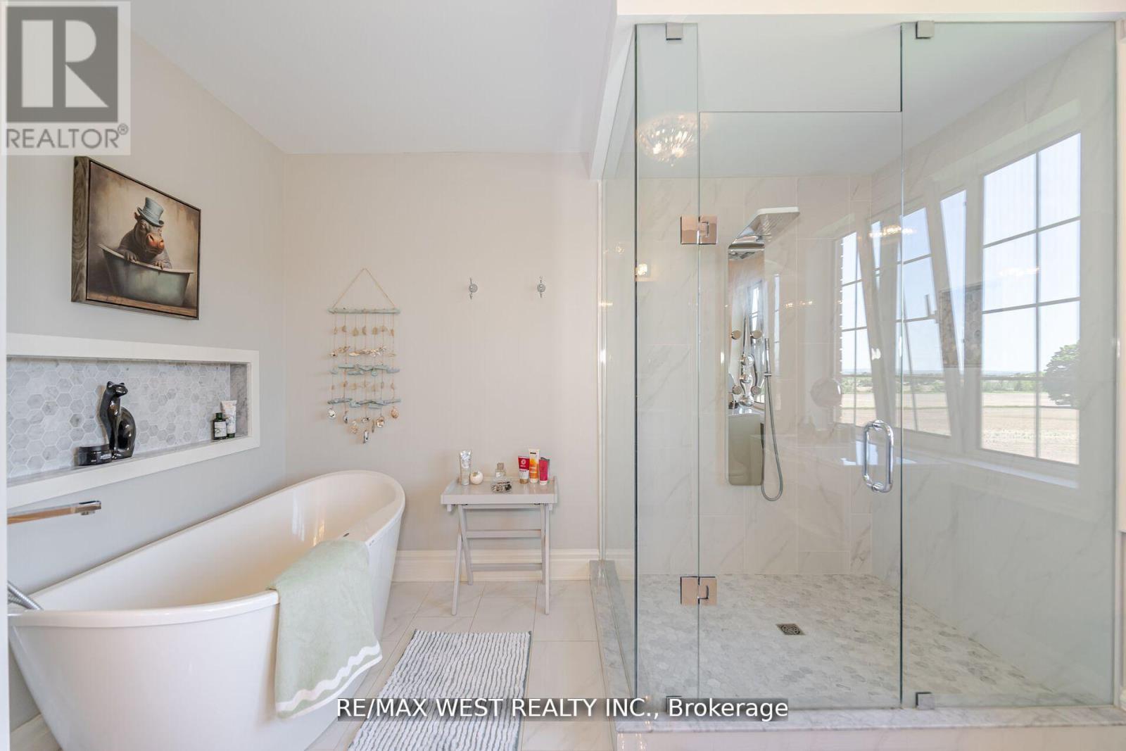 7 Stewart Crescent, Essa, Ontario  L0L 2N0 - Photo 17 - N12592504