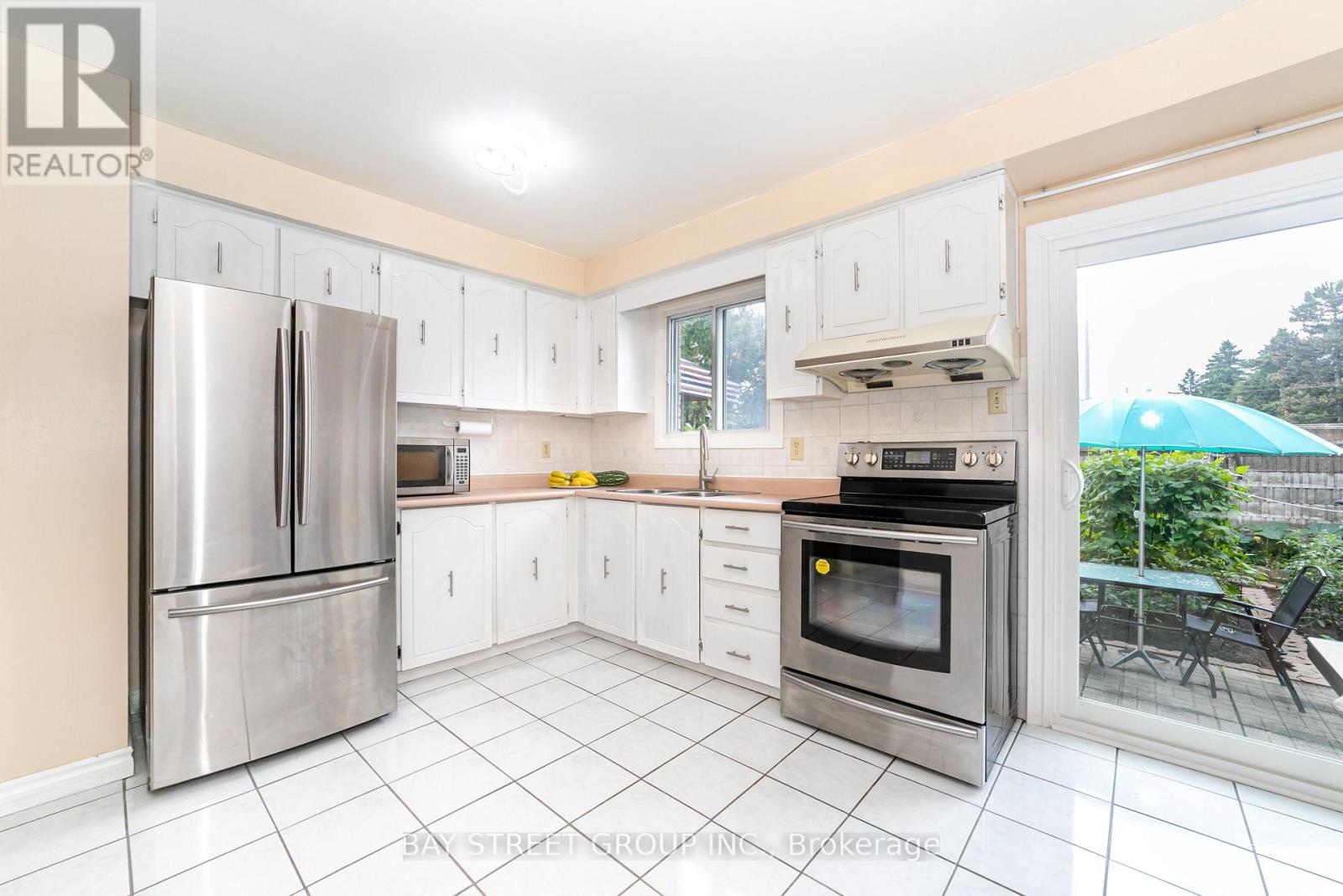 61 Mabley Crescent, Vaughan, Ontario L4J 2Z7 - Photo 13 - N12592586