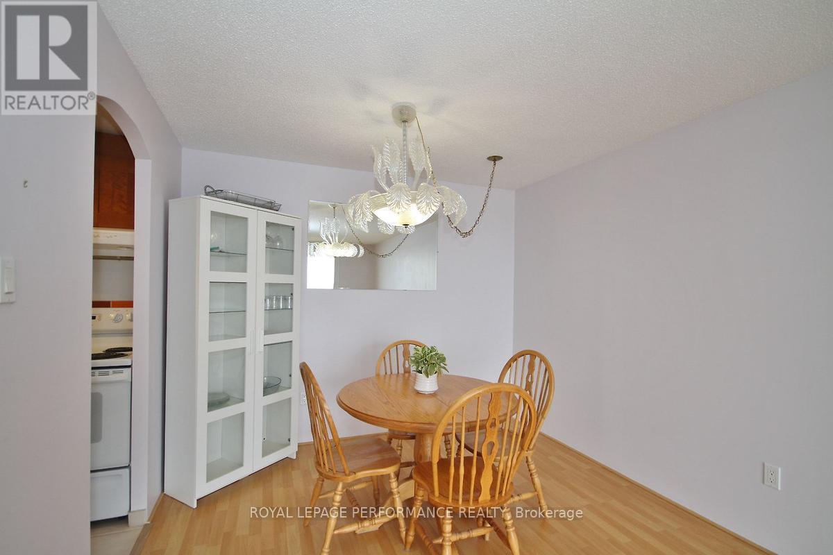 1702 - 1025 Richmond Road, Ottawa, Ontario K2B 8G8 - Photo 26 - X12592850