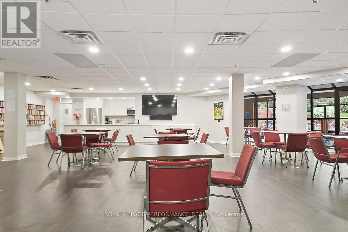 1702 - 1025 Richmond Road, Ottawa, Ontario K2B 8G8 - Photo 7 - X12592850