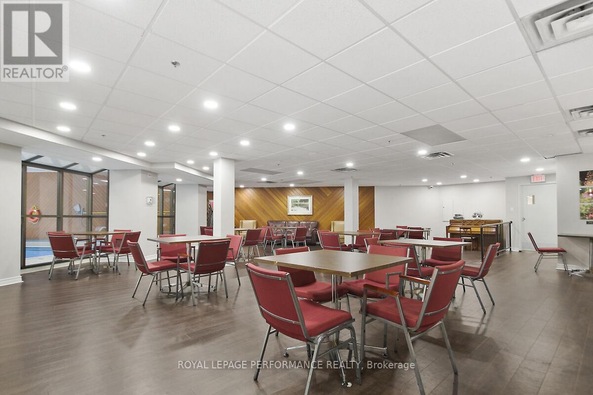 1702 - 1025 Richmond Road, Ottawa, Ontario K2B 8G8 - Photo 8 - X12592850