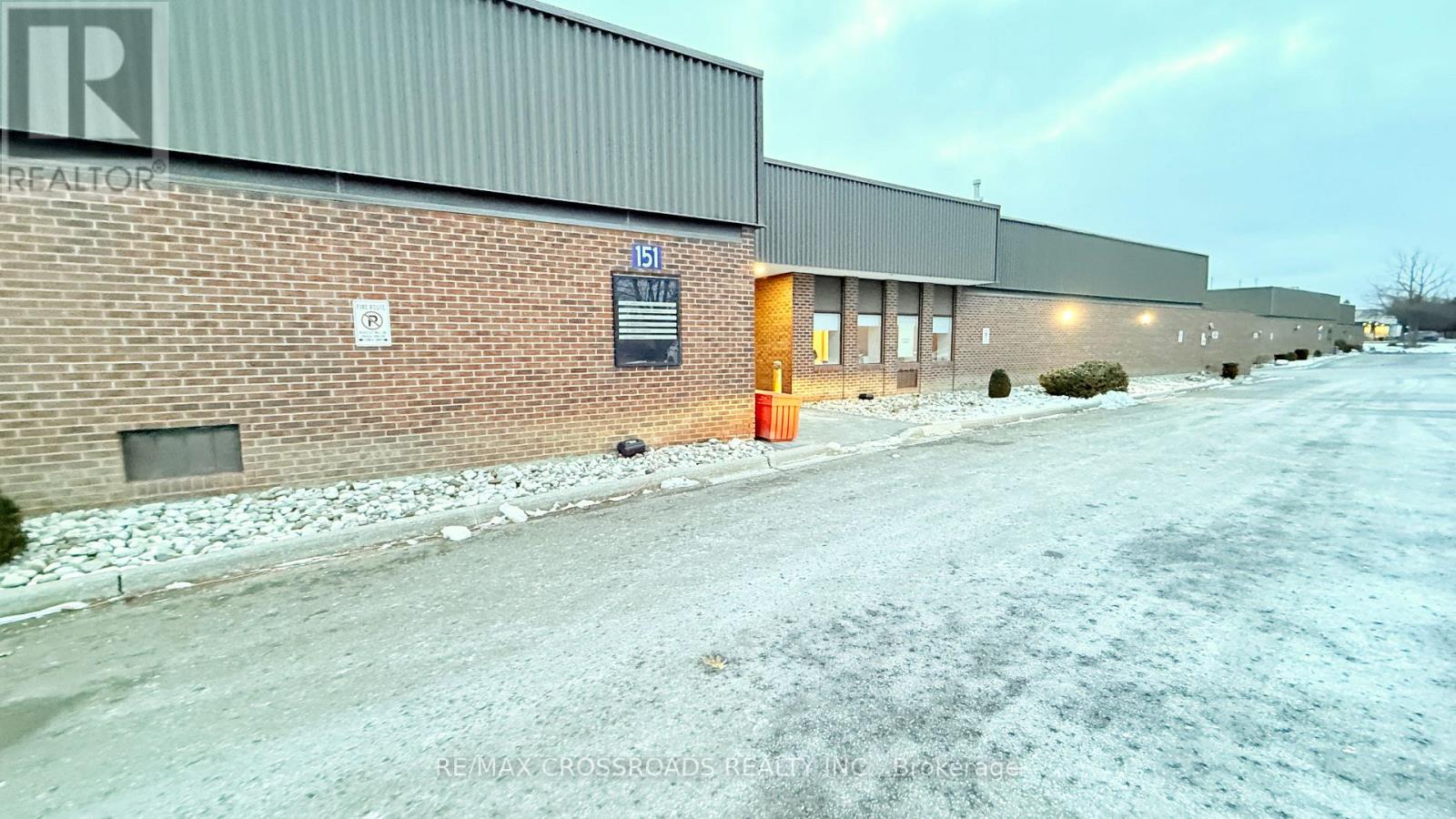 8 Warehouse - 151 Bentley Street, Markham, Ontario  L3R 3X9 - Photo 2 - N12592582