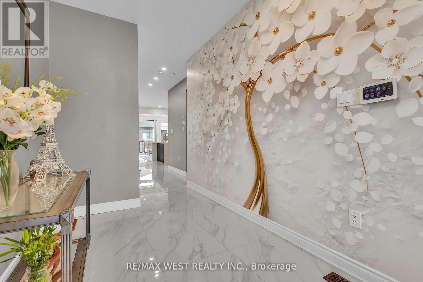 61 Zenith Avenue, Vaughan, Ontario L4H 4L1 - Photo 5 - N12592594