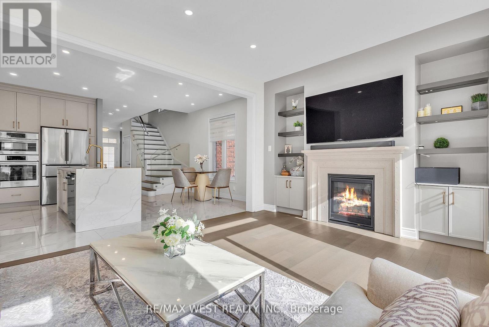 61 Zenith Avenue, Vaughan, Ontario L4H 4L1 - Photo 10 - N12592594