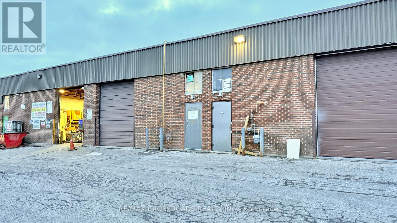 8 Warehouse - 151 Bentley Street, Markham, Ontario  L3R 3X9 - Photo 4 - N12592582