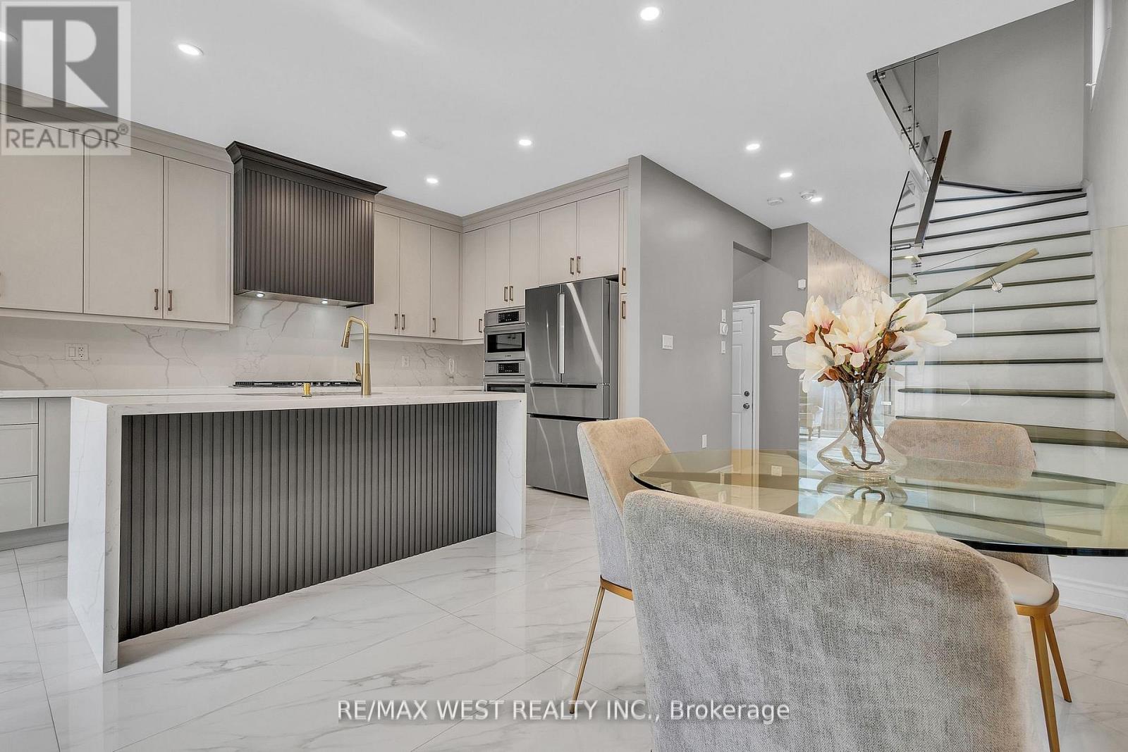 61 Zenith Avenue, Vaughan, Ontario L4H 4L1 - Photo 7 - N12592594