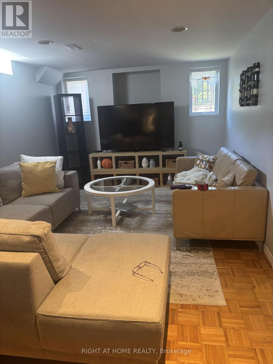 Bsmt - 13 Beechgrove Crescent, Markham, Ontario L3R 4Z1 - Photo 2 - N12592832