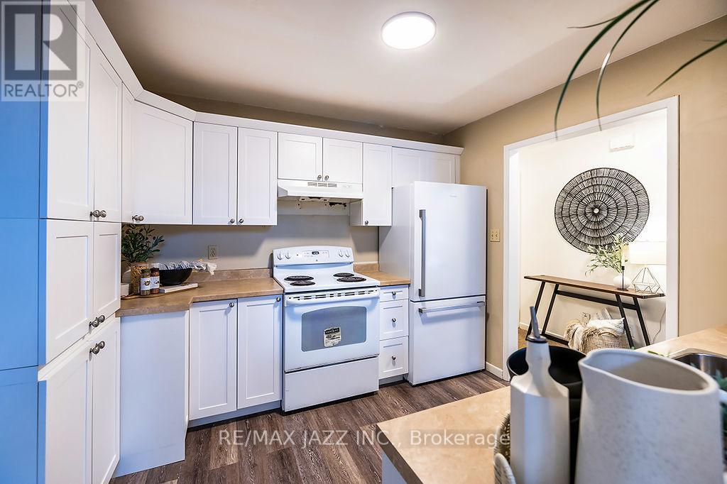 45 Milton Street, Bracebridge, Ontario  P1L 1G9 - Photo 13 - X12591796