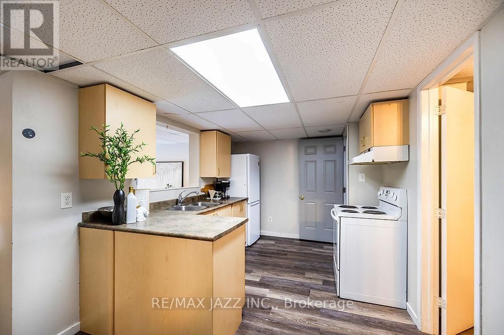 45 Milton Street, Bracebridge, Ontario  P1L 1G9 - Photo 31 - X12591796