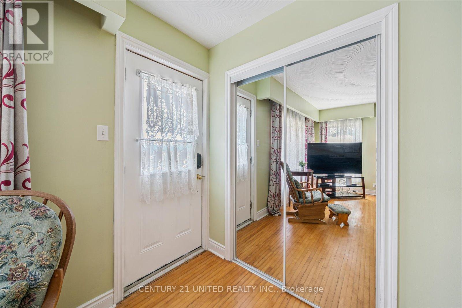 9 Beverly Street, Kawartha Lakes, Ontario  K9V 4Y8 - Photo 11 - X12592004