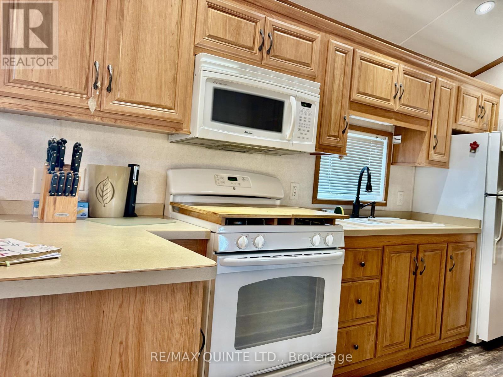 20 Cherry Beach Lane - 486 County Rd 18 Road, Prince Edward County, Ontario  K0K 1P0 - Photo 22 - X12592356