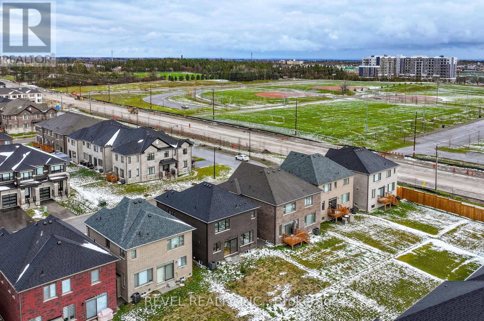 47 Corley Street, Kawartha Lakes, Ontario K9V 6C2 - Photo 39 - X12592432